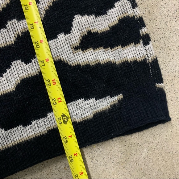 Vintage 80s Turtle Bay Penguin Sweater - Picture 4 of 6